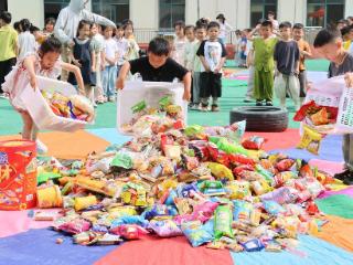 余干县实验幼儿园开展儿童节庆祝活动