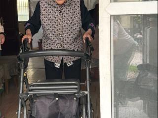 百岁老人的童年味道| 菜粑粑、全家福定格童年记忆