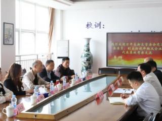 万年县高新区来校开展校企合作调研工作