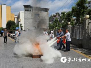 南方电网册亨供电局：开展消防安全应急演练