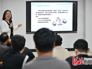 石家庄市新华区全民阅读进企业活动走进润石投资集团