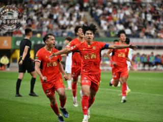 东北超｜“超”燃！半场比赛结束，长春1:0领先大连