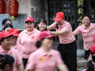给“顶梁柱”母亲的恒爱