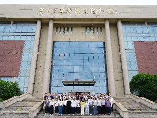 瑞海集团党委理论学习中心组(扩大)赴新四军黄桥战役纪念馆开展现场教学活动