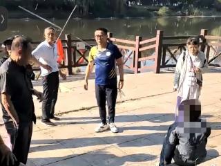 晨练偶遇女子落水 池州多名体育爱好者热心救人