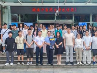 以手为媒，向阳而行：通透堂尹成元院长应邀重返母校，点燃学子们的中医梦想
