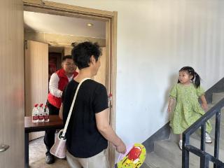 向上吧，邻居！楼道垂直马拉松 邻里同心护安全