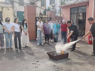 济南市莱芜区凤城街道幸福社区开展消防安全应急演练 筑牢安全防线