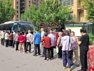 【爱心集市】济南市莱芜区凤城街道皇庭港湾社区：义诊送健康 情暖居民心