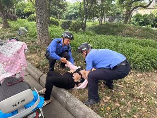 无锡梁溪：市民突发疾病晕倒，城管及时救助显担当