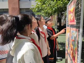 临沂第四实验小学举办“艺彩童年，逐梦成长”书画展