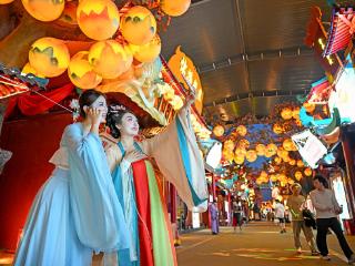 赴一场杂技幻乐之旅