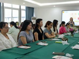 以景为媒润心赋能，指尖绿意疗愈育人 ——四川托普学院开展辅导员心理舒压多肉微景观DIY活动