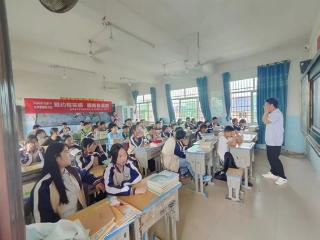 鄱阳县开展第16个世界家庭医生日系列宣传活动