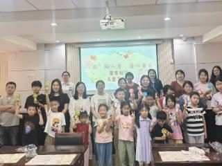 莲香社区开展“‘扇’解人意，童心童乐”主题活动