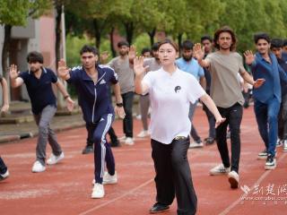 以武会友！武汉交通职业学院举办中巴武术交流活动