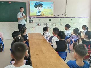 金融启蒙润童心 小小银行家成长记——邮储银行泰安市分行开展青少年金融知识普及系列活动
