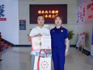 上饶市广信区：凌晨突发火情！业主“教科书式”自救，3分钟化险为夷