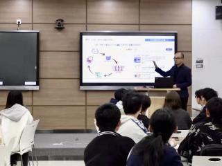 【贵山石榴红·籽籽丹心】徐海龙：一座桥讲透线性代数，十六年耕出育人丹心
