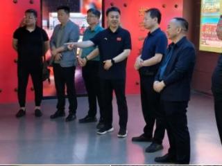 追寻红色峥嵘岁月 凝聚统战奋进力量——单县中心医院统一战线人士走进县档案馆参观研学