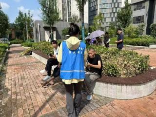 济宁市任城区安居街道滨河社区开展“预防夏季流行病”知识宣传活动