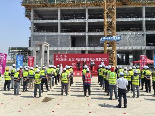 郑州新郑综合保税区扩区后首个重点项目封顶 10月有望封关运行