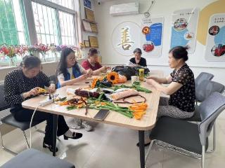 济宁市任城区济阳街道济阳大街社区开展“暖心手作向阳开 温情护航学子梦”志愿服务活动