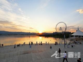 太原：晋阳湖晚霞如画