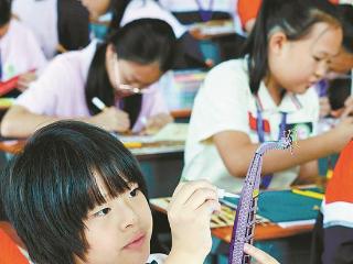 龙舟模型专项竞赛开赛 特邀金门小选手参加