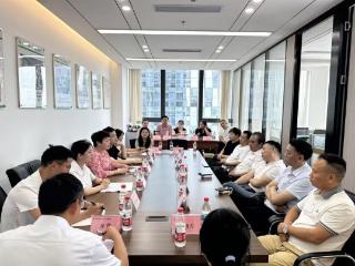 跨越山海送服务 政银同心暖乡情——毕节农商银行把“家乡柜台”搬到了千里之外的工厂门口