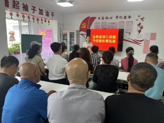 济宁市任城区阜桥街道红东社区开展“法典宣讲入邻里 守信服务零距离”宣讲活动
