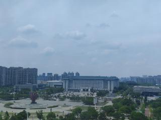 梅雨上线就成“暴力梅”，安徽六安、合肥等11市将遇雷暴大风等强对流天气