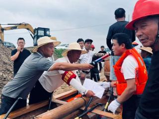 弋阳县清湖乡：人大代表做好“三员”，护航端午龙舟活动