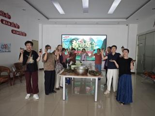 济宁市任城区仙营街道东红庙社区开展“我们的节日·端午”包粽子主题活动
