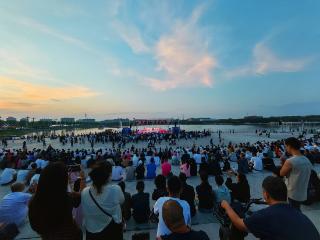 浓情端午聚南河 东北戏韵润民心 ——吉林梨树举办“浓情端午·‘粽’情相约”主题文艺演出