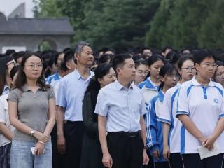 济南市莱芜第一中学：奋进高二 聚力启航