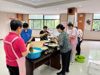 莲香社区：粽叶飘香，情暖社区