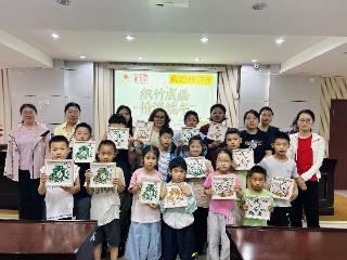 莲香社区：织竹成画，情满端午