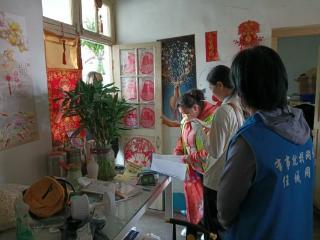 济宁市任城区阜桥街道解放路社区：暖心走访传温情，精准帮扶暖民心