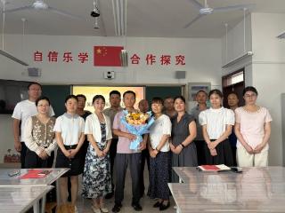 淄博市高青县台李小学：深耕杏坛四十一载 初心如炬薪火相传
