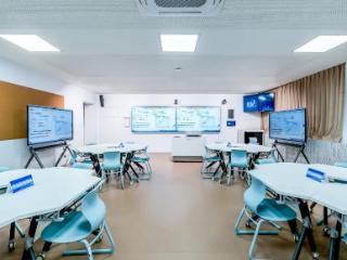 让课堂为学生而来：哈尔滨华德学院智慧教室全面启用