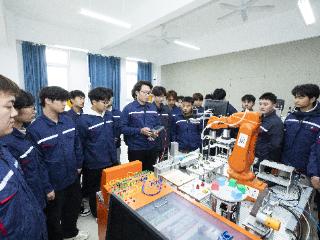 双高赋能育匠才，数智逐梦向未来｜郑州信息工程职业学院欢迎八方学子报考