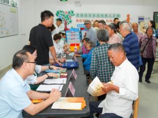 情暖退役军人 宣讲征兵新政