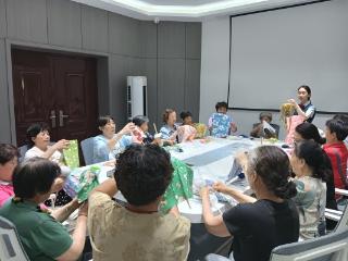 济宁市任城区阜桥街道新刘庄社区：文化润民心 “一老一小”乐享幸福生活