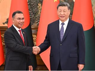 习近平会见孟加拉国总理塔里克