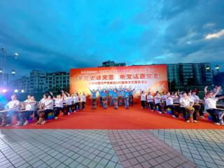掌声献给党 心声为民唱——寻乌“庆七一”文艺惠民演出点燃满城“红色激情”
