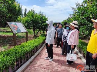 山亭区总工会组织一线劳模开展疗休养活动