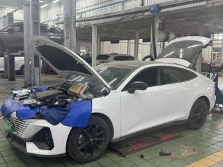 长安汽车UNI-V智电iDD充电后全车锁死，六大核心电控模块同时失效