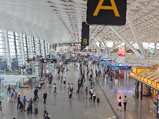 郑州暑运航班升级 广深昆日均超19班 新开多条旅游航线