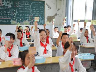 盐城射阳：心愿漂流寄盛夏 执笔自律赴新程